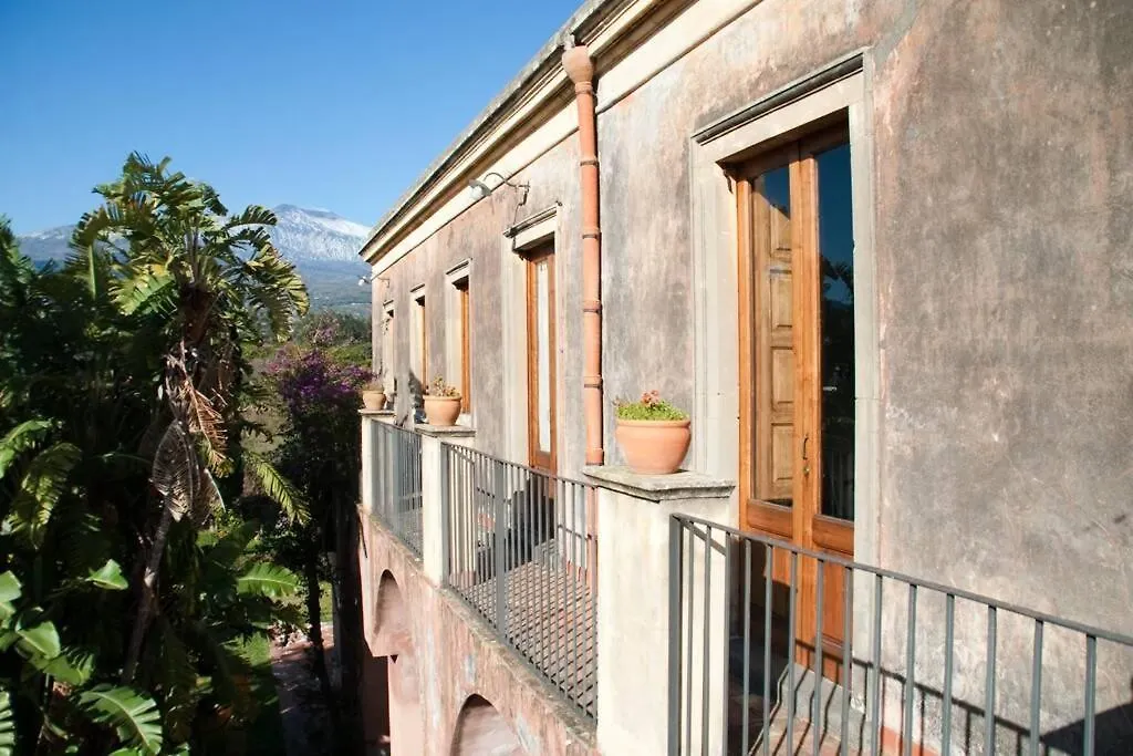 Villa Dei Limoni San Leonardello 0*,  Itálie